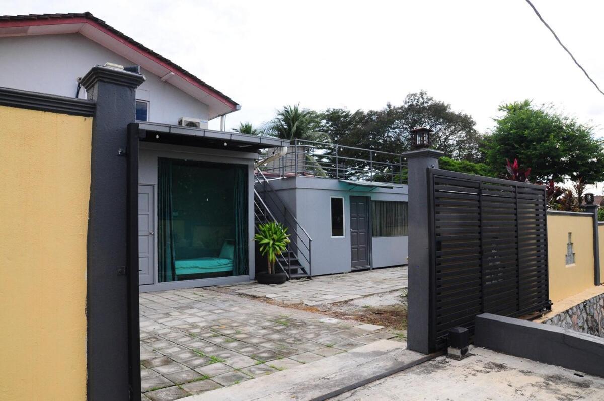 Grayhaus Spacious Bungalow & Garden Villa - Ss3 Petaling Jaya, Near Sunway - Stay Only No Events Extérieur photo