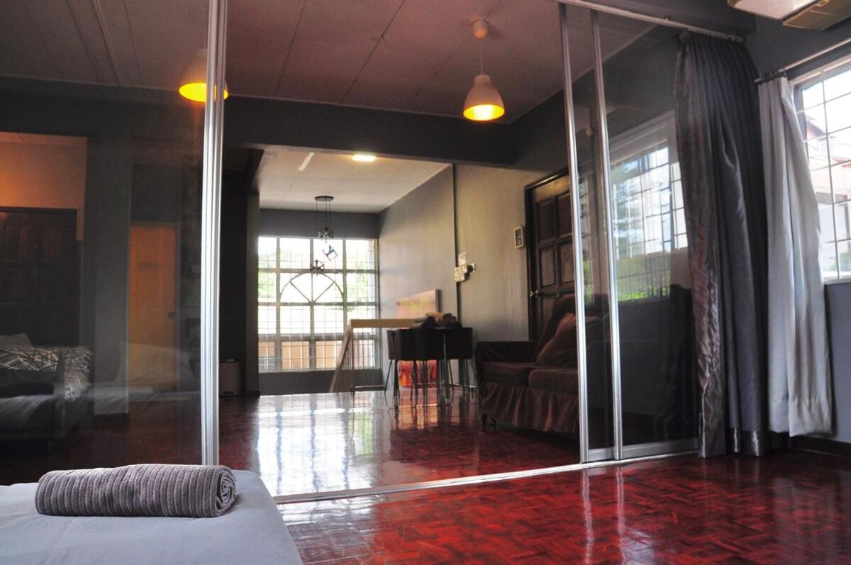 Grayhaus Spacious Bungalow & Garden Villa - Ss3 Petaling Jaya, Near Sunway - Stay Only No Events Extérieur photo