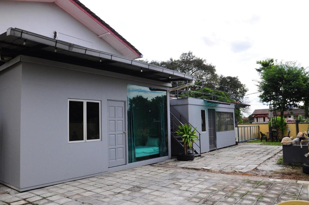 Grayhaus Spacious Bungalow & Garden Villa - Ss3 Petaling Jaya, Near Sunway - Stay Only No Events Extérieur photo